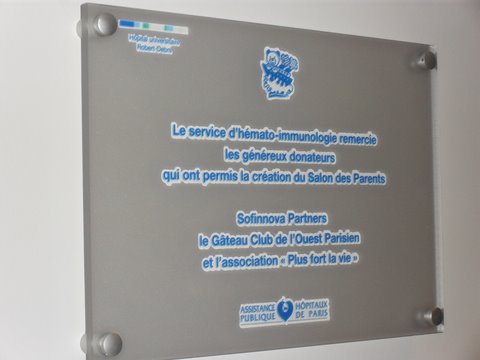 ’hôpital Robert Debré se dote d’un salon des parents avec le concours du Gâteau Club